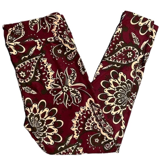 ⭐️4 for $10⭐️Maroon Paisley Leggings. Women's Size Large / XL. Buttery Soft. - Picture 1 of 5